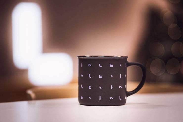 l_kirjain_ja_muki-medium